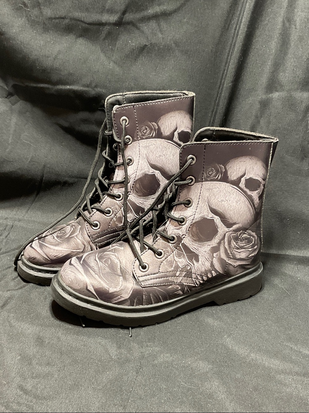 Skull & Rose Lace-Up Combat Boots - Black